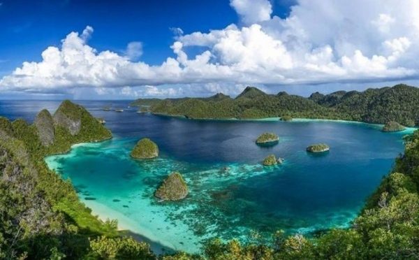 Menikmati Pesona Keindahan Wisata di Indonesia Timur